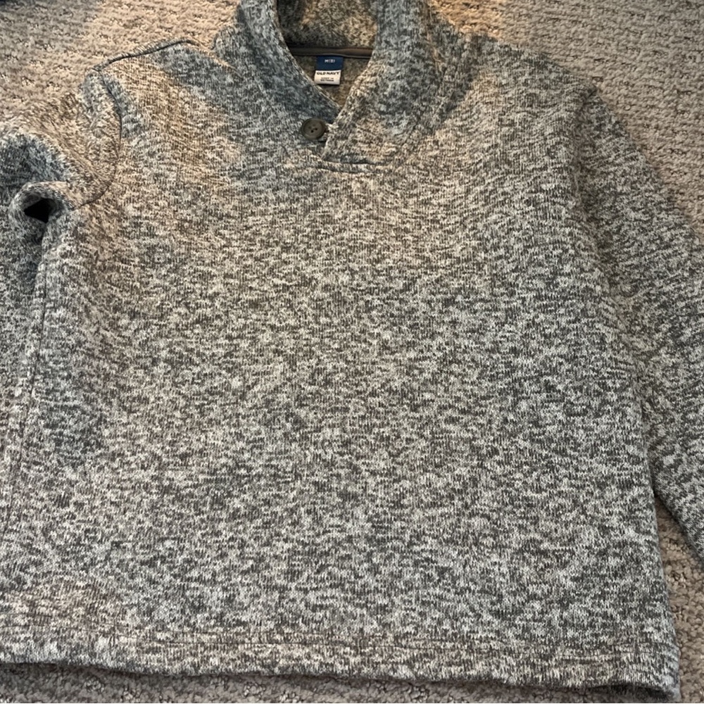 Old navy Boys Sweater
 Size Medium